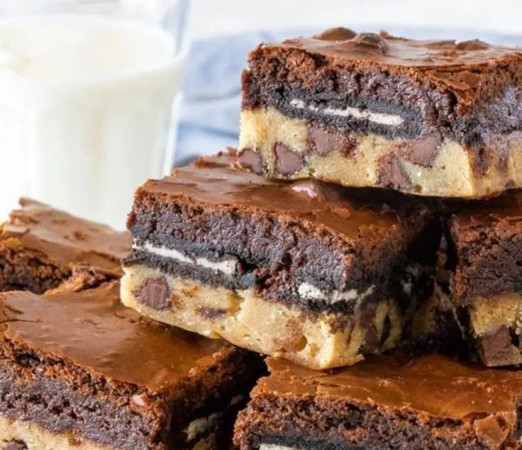 Delicious slutty brownies with layers of cookie and brownie